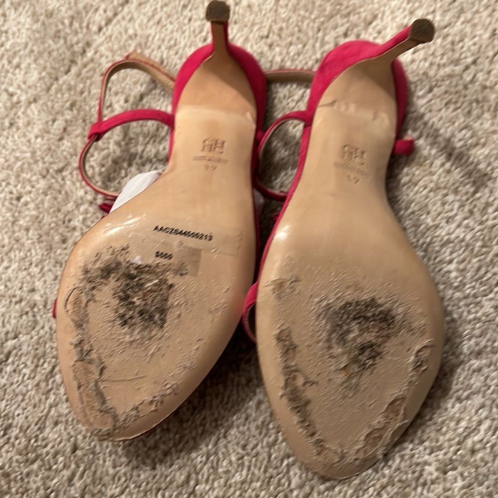 Heels - Picture 6 of 7